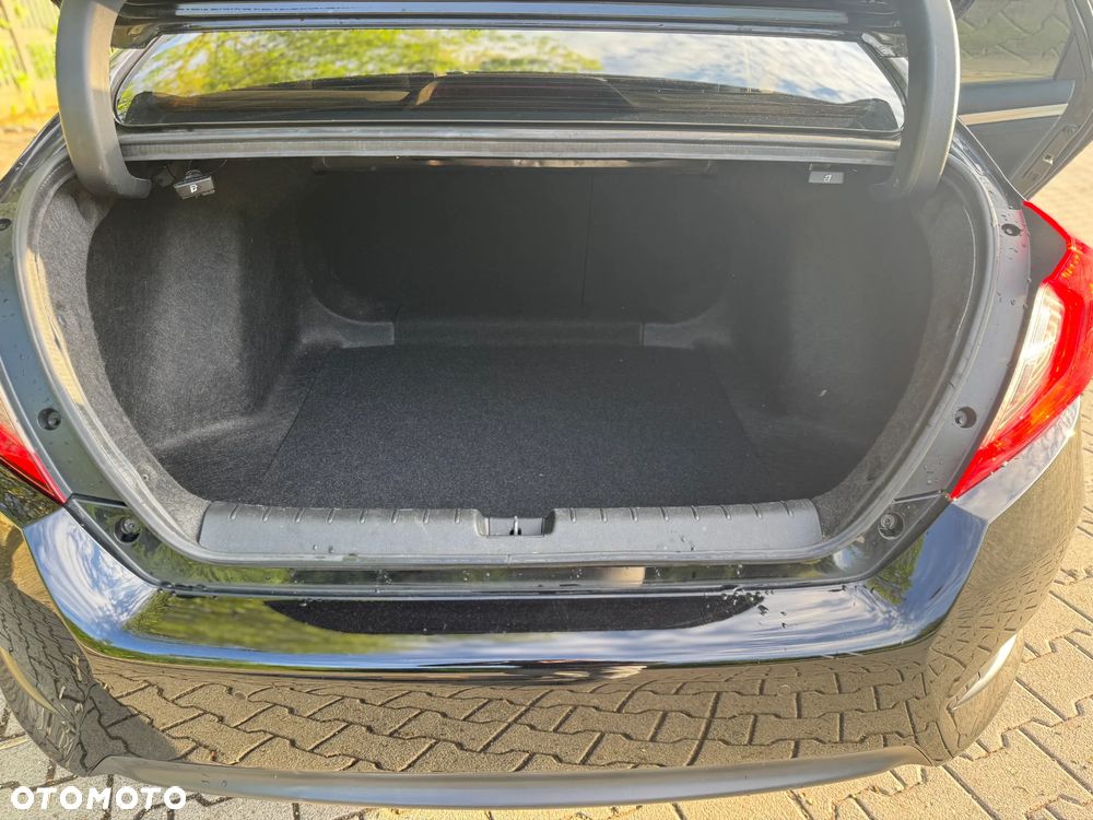 Honda Civic 1.5 T Executive - 27
