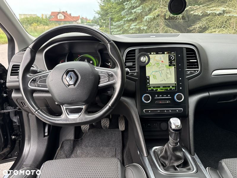 Renault Megane ENERGY TCe 130 BOSE EDITION - 25