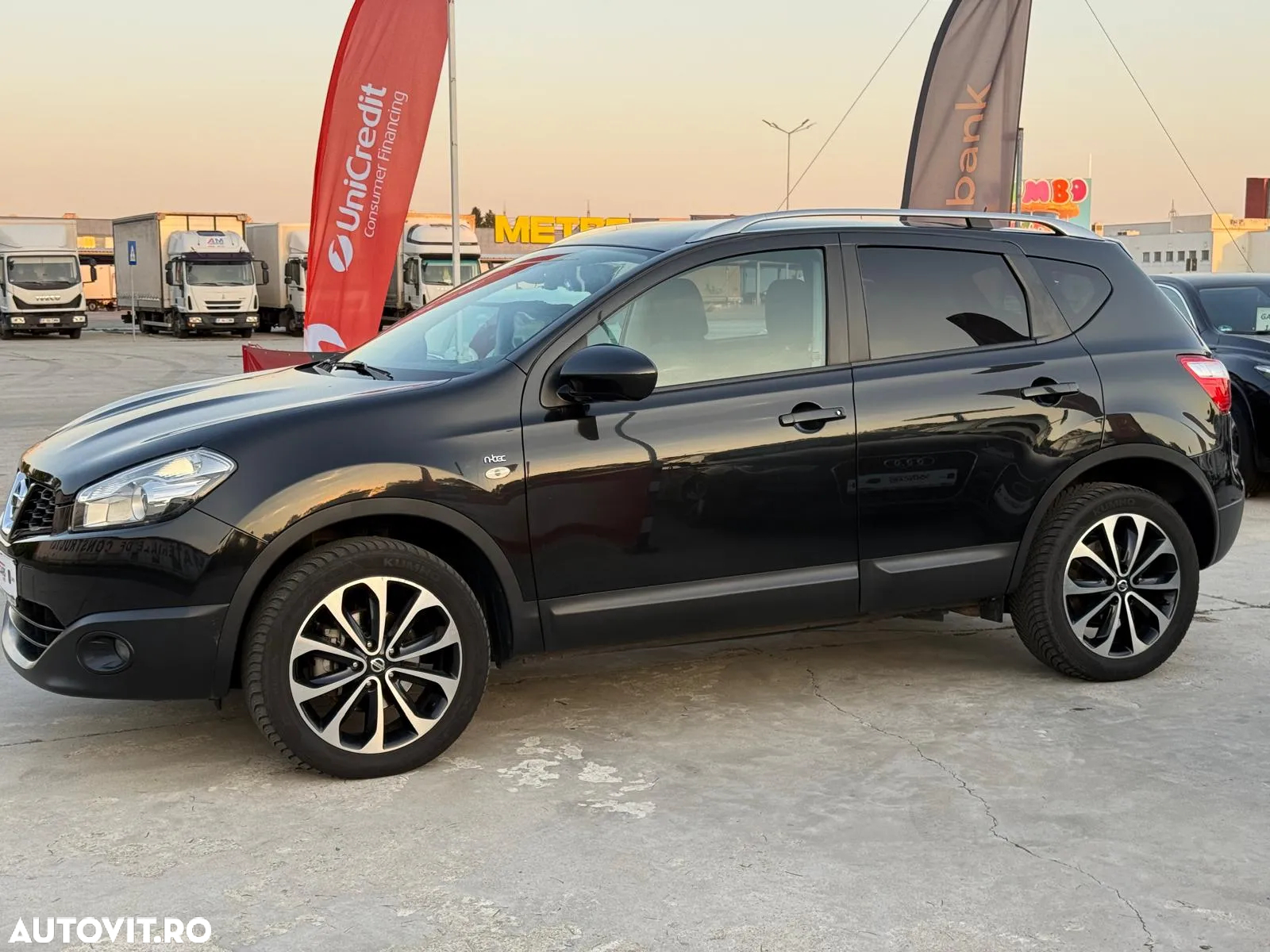 Nissan Qashqai 2.0 dCi DPF 4x4 Aut tekna - 36