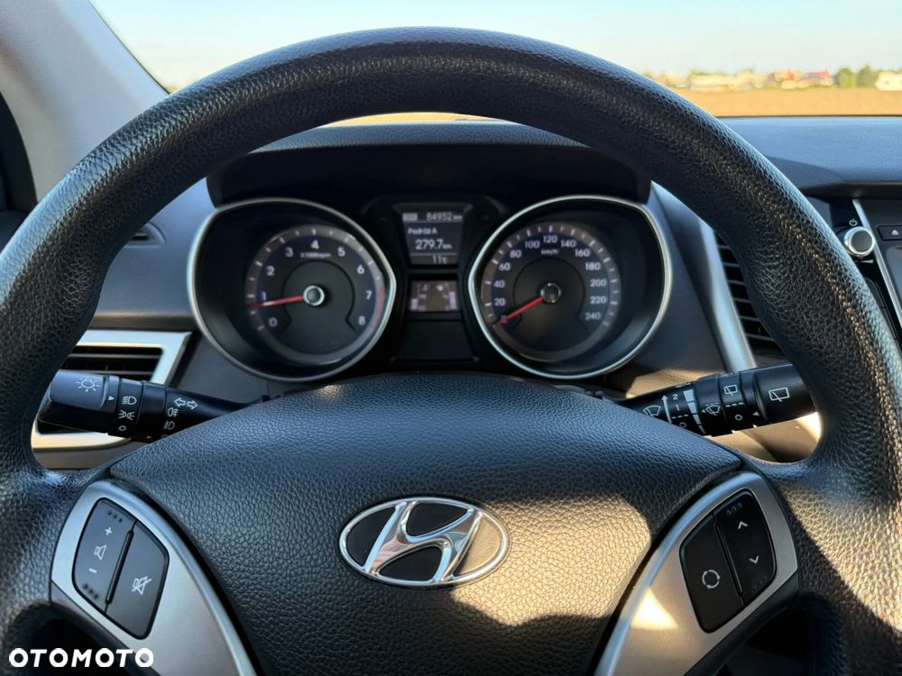 Hyundai i30 1.4 Classic + - 6