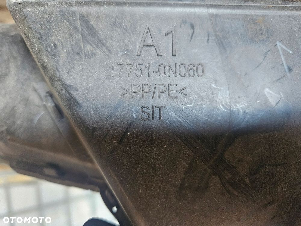 toyota auris ii 13-18 1.4 d4d wlot powietrza dolot - 3