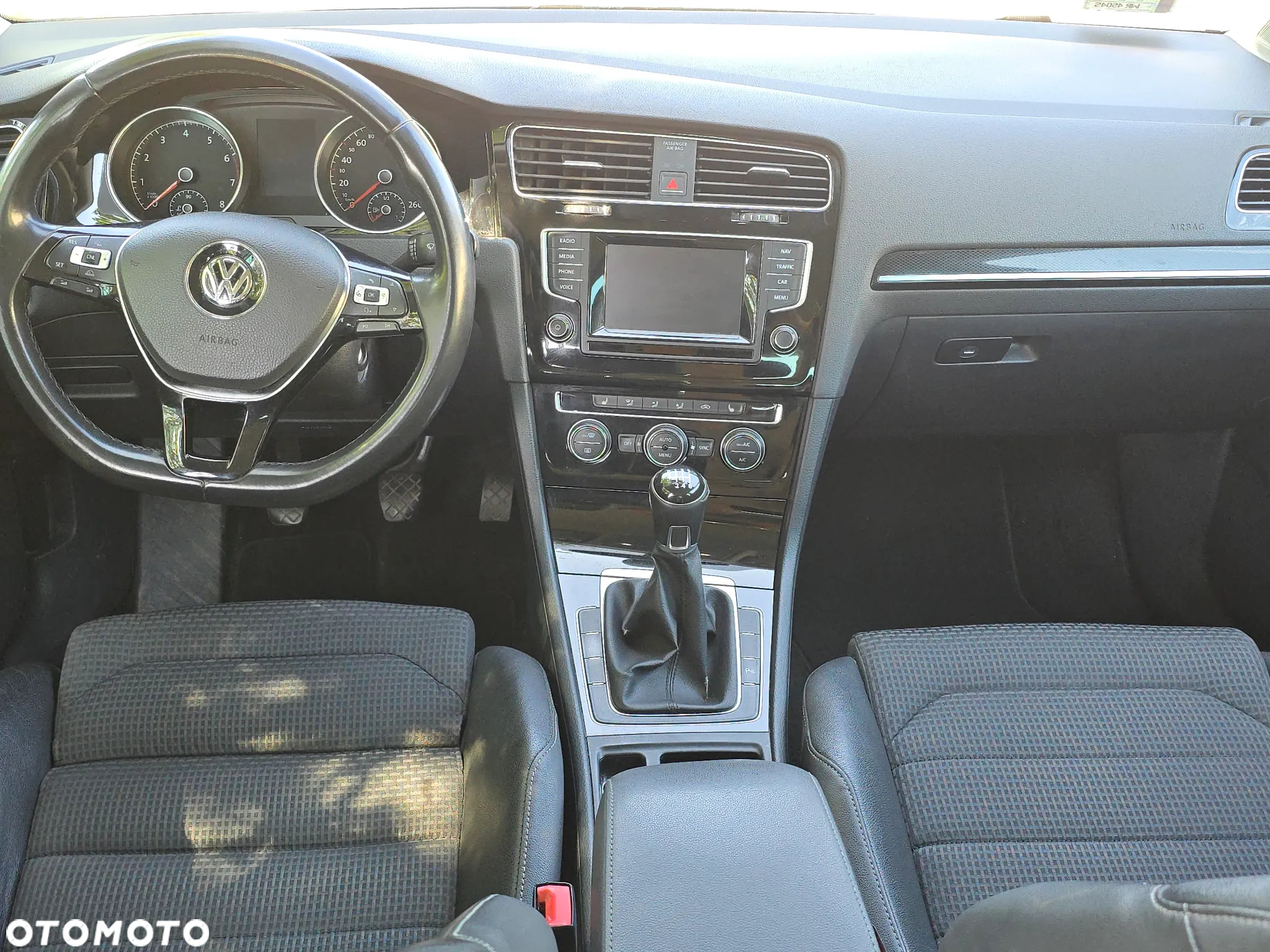 Volkswagen Golf VII 1.4 TSI BMT ACT Highline - 16