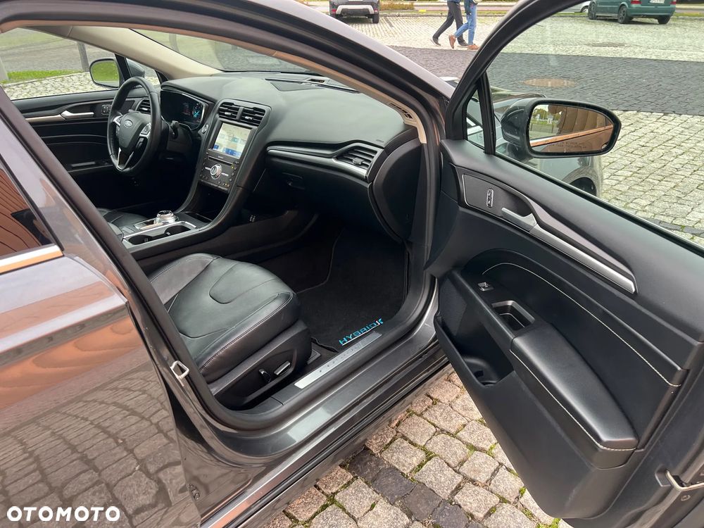 Ford Mondeo 2.0 Ti-VCT Titanium - 31