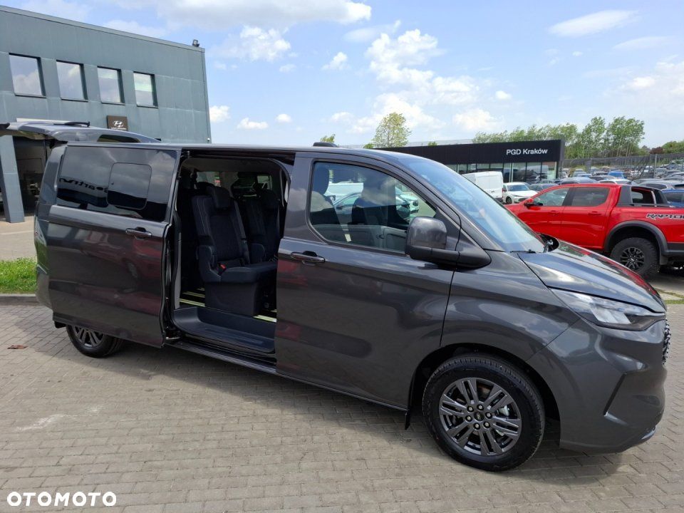 Ford Tourneo Custom - 5