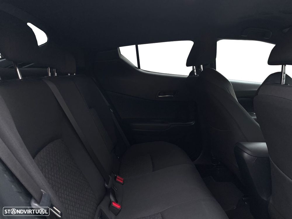 Toyota C-HR - 8