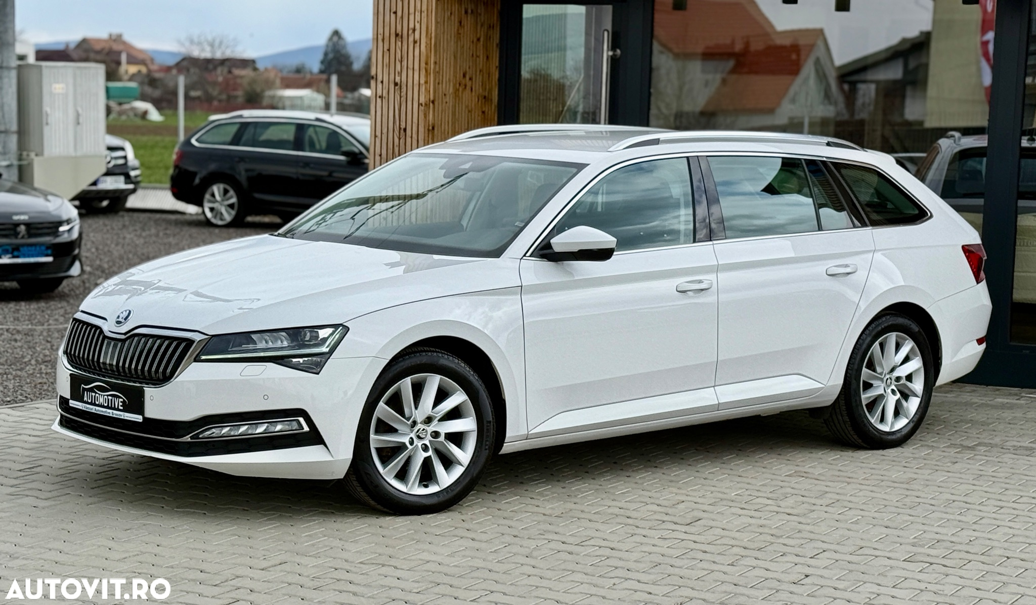 Skoda Superb 2.0 TDI DSG Style - 9