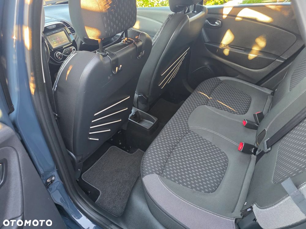Renault Captur - 16