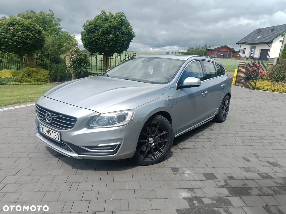 Volvo V60 D6 AWD Plug-in Hybrid Summum - 6