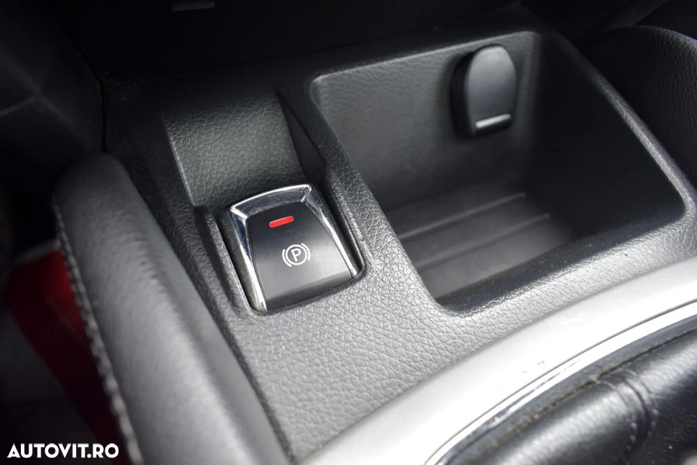 Nissan Qashqai 1.6 DCI TEKNA - 25