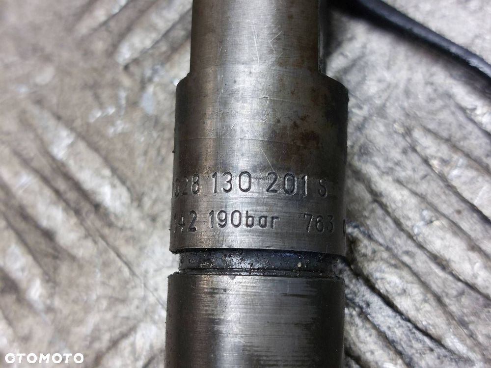 POMPA WTRYSKOWA + WTRYSKIWACZE AUDI A4 B5 1.9 TDI 028130115A 028130201S - 3
