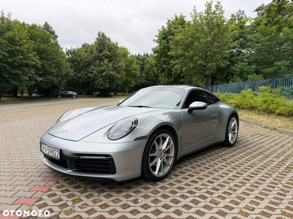 Porsche 911 Carrera - 1