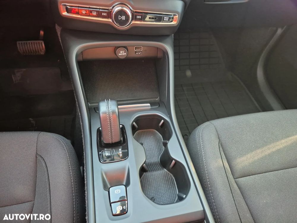 Volvo XC 40 Recharge T5 Twin Engine AT7 Inscription - 19