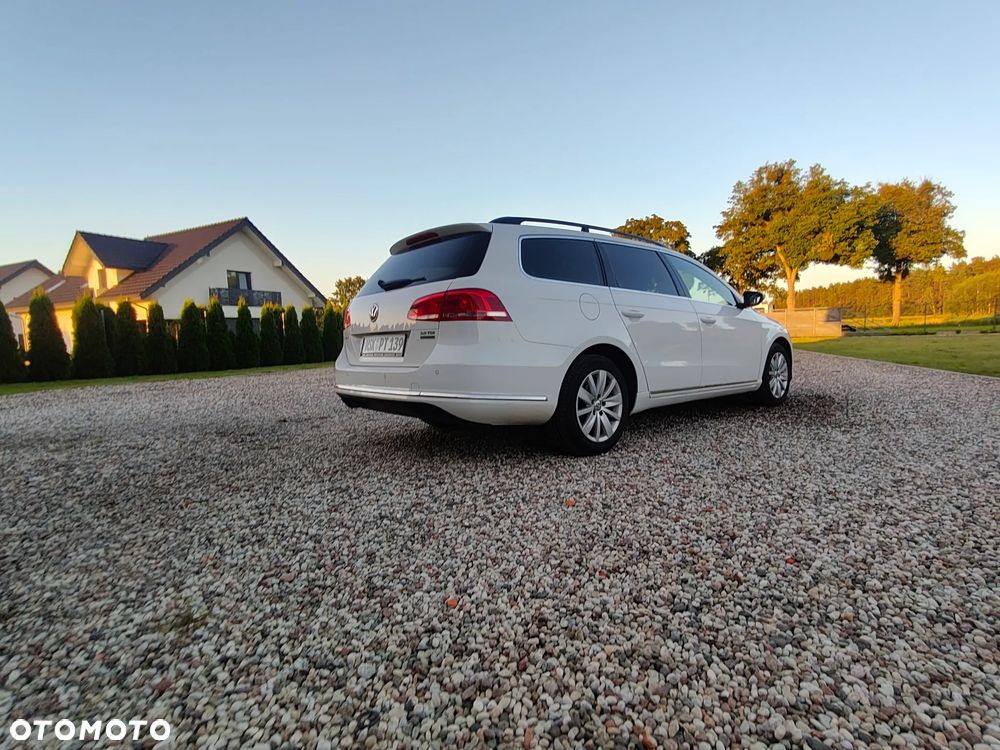 Volkswagen Passat - 20