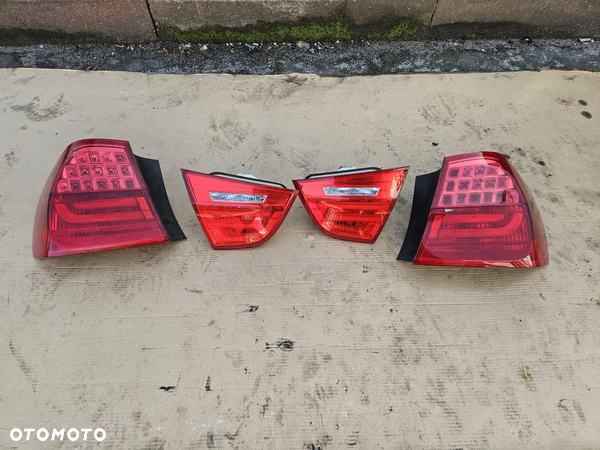 BMW E90 SEDAN LIFT LAMPY TYLNE LED WAWA