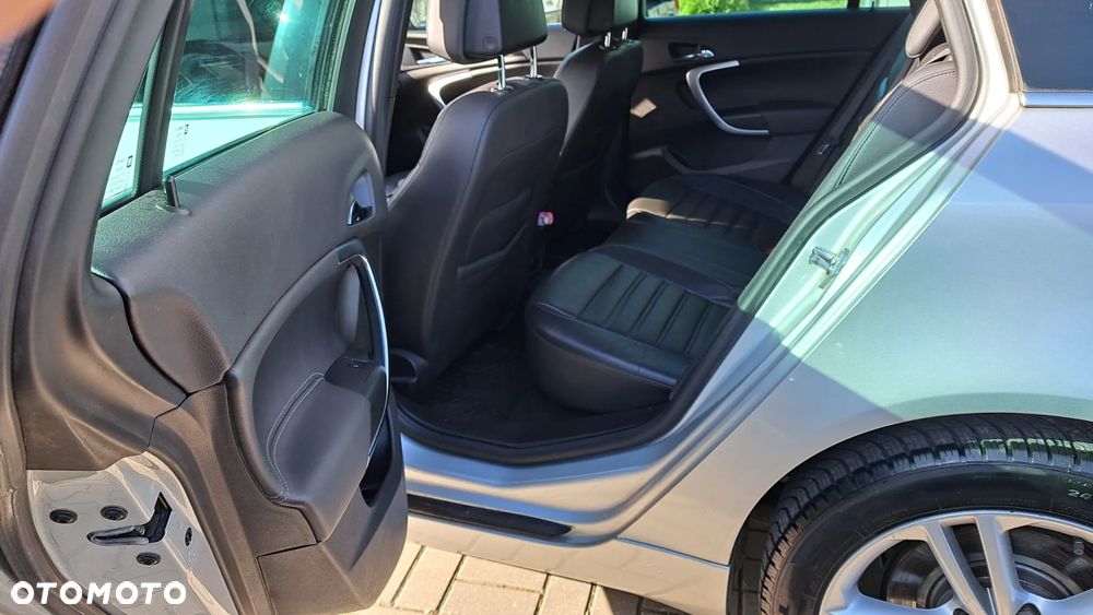 Opel Insignia - 23