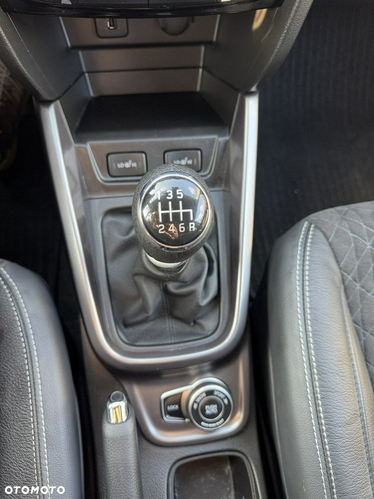 Suzuki Vitara 1.4 Boosterjet mHEV Premium Plus 4WD - 13