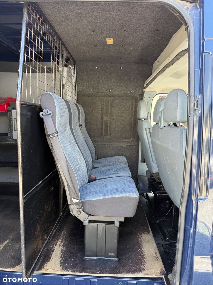 Ford Transit Furgon Brygadowy 6 os. 4x4 L3H2 2.2 TDCI 125KM 4x4 - 18