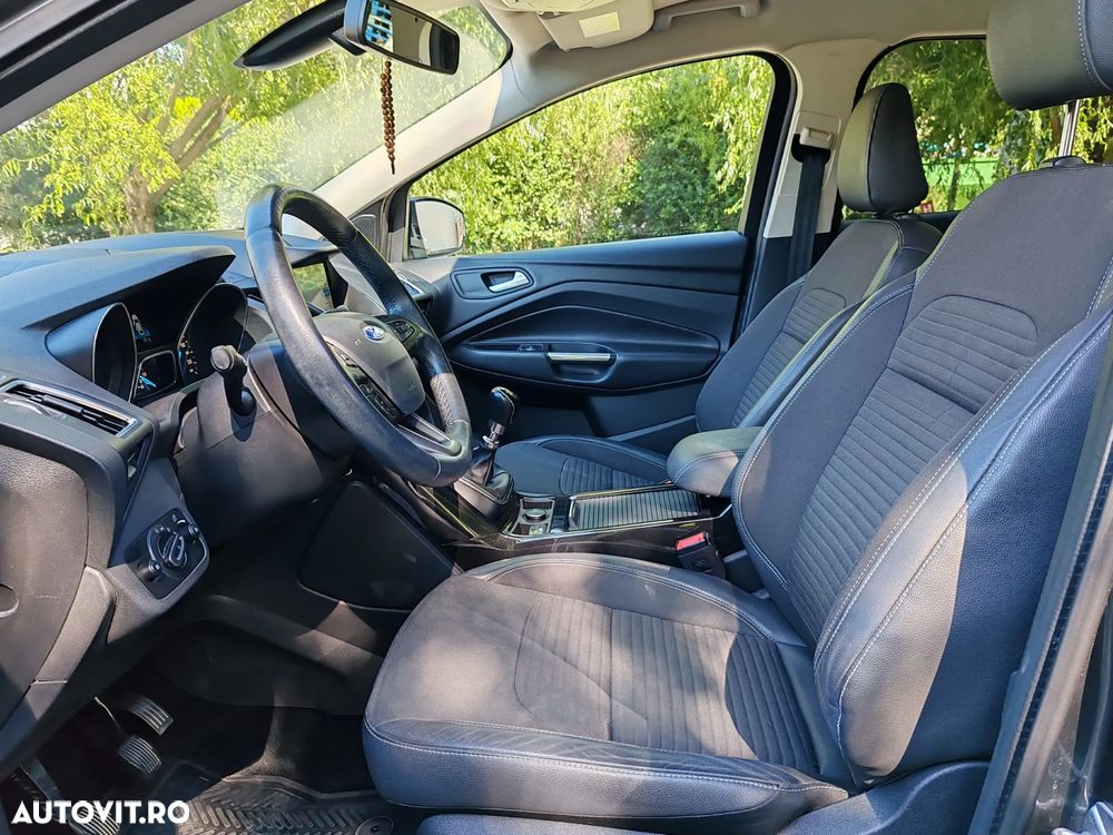Ford Kuga 1.5 EcoBoost 2WD Titanium - 16
