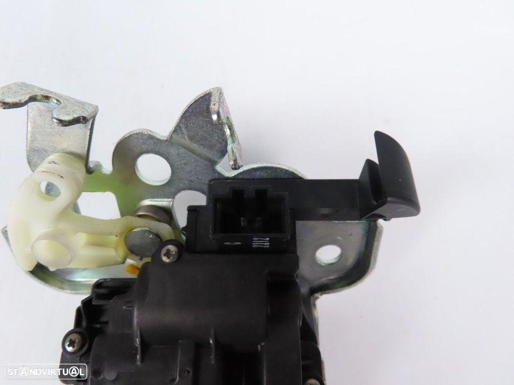 Fecho da mala Usado / Original AUDI A3 Sportback (8PA)/AUDI A3 Convertible (8P7)... - 4