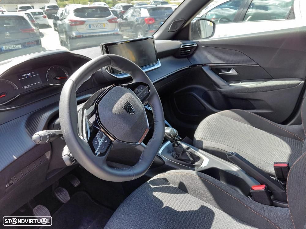 Peugeot 2008 1.2 PureTech Style - 6