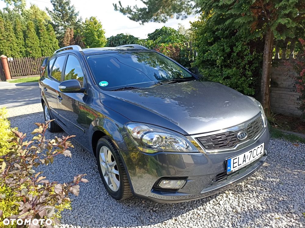 Kia Ceed - 1