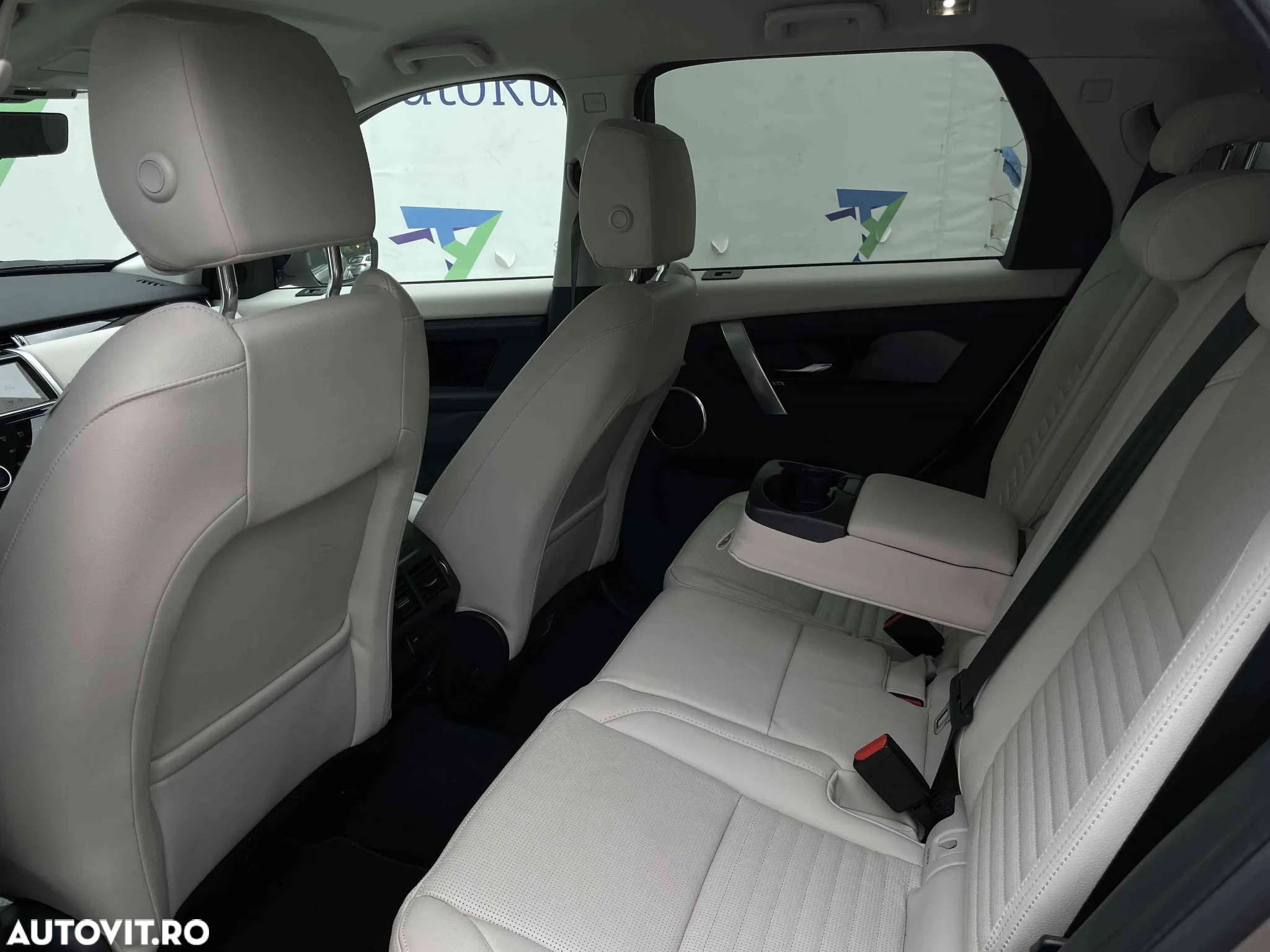 Land Rover Discovery - 16