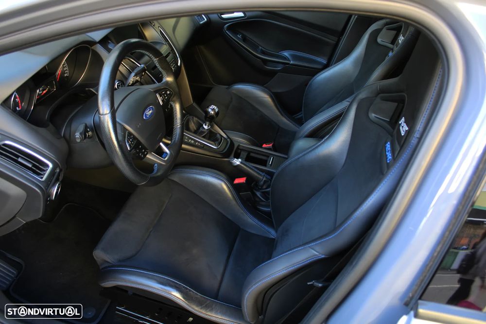 Ford Focus 2.3 EcoBoost S&S 4WD RS - 23