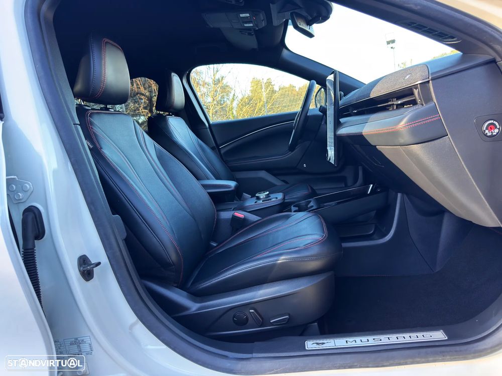 Ford Mustang Mach-E 98.7 kWh Premium - 41