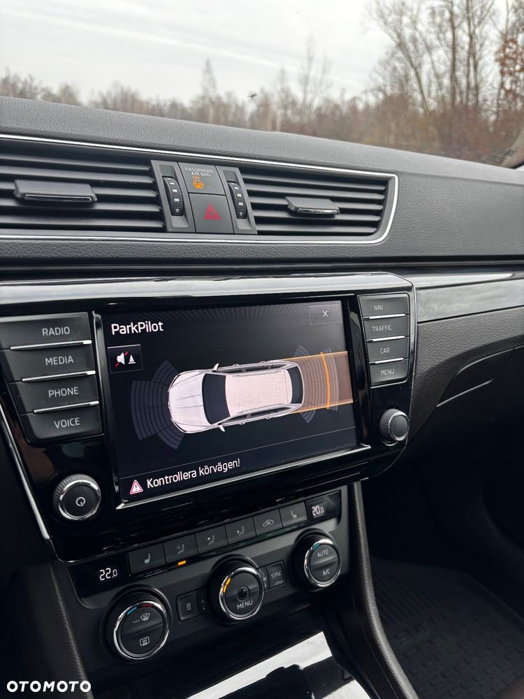 Skoda Superb 2.0 TDI 4x4 DSG L&K - 20