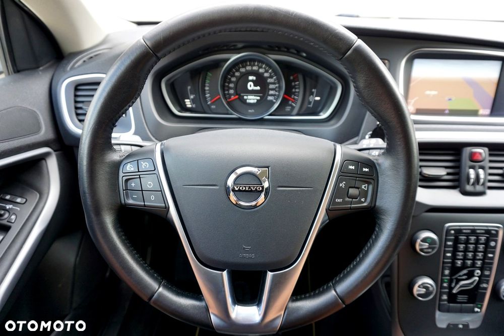 Volvo V40 T2 Drive-E Summum - 24