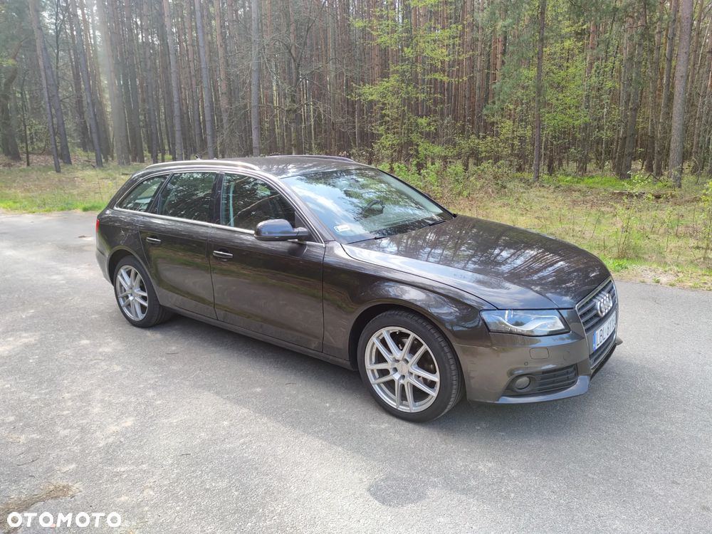 Audi A4 Avant 2.0 TDI DPF Ambiente - 10