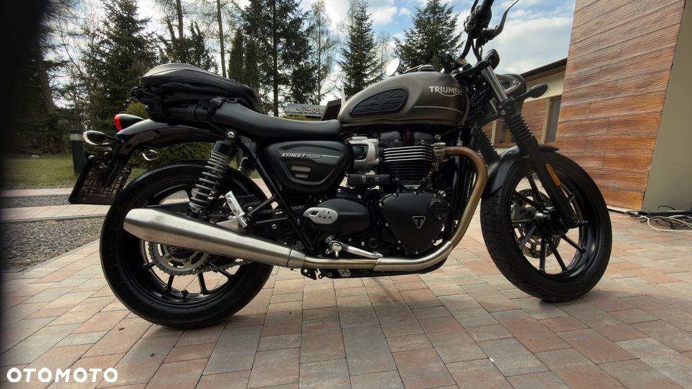 Triumph Street Twin - 8