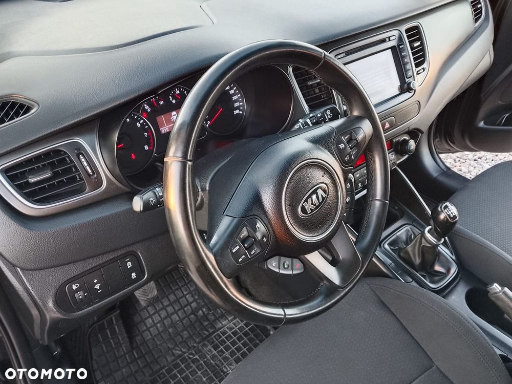 Kia Carens 1.6 GDI Edition 7 - 10