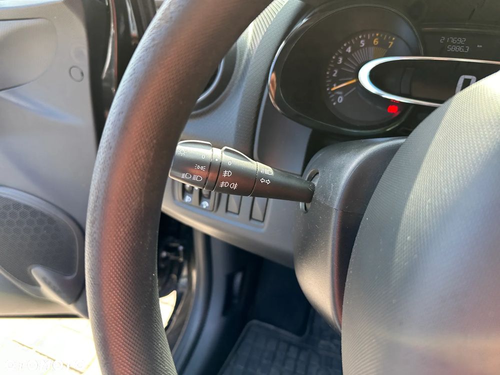 Renault Clio - 10