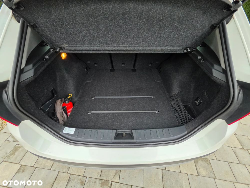 BMW X1 sDrive18i Sport Line - 23