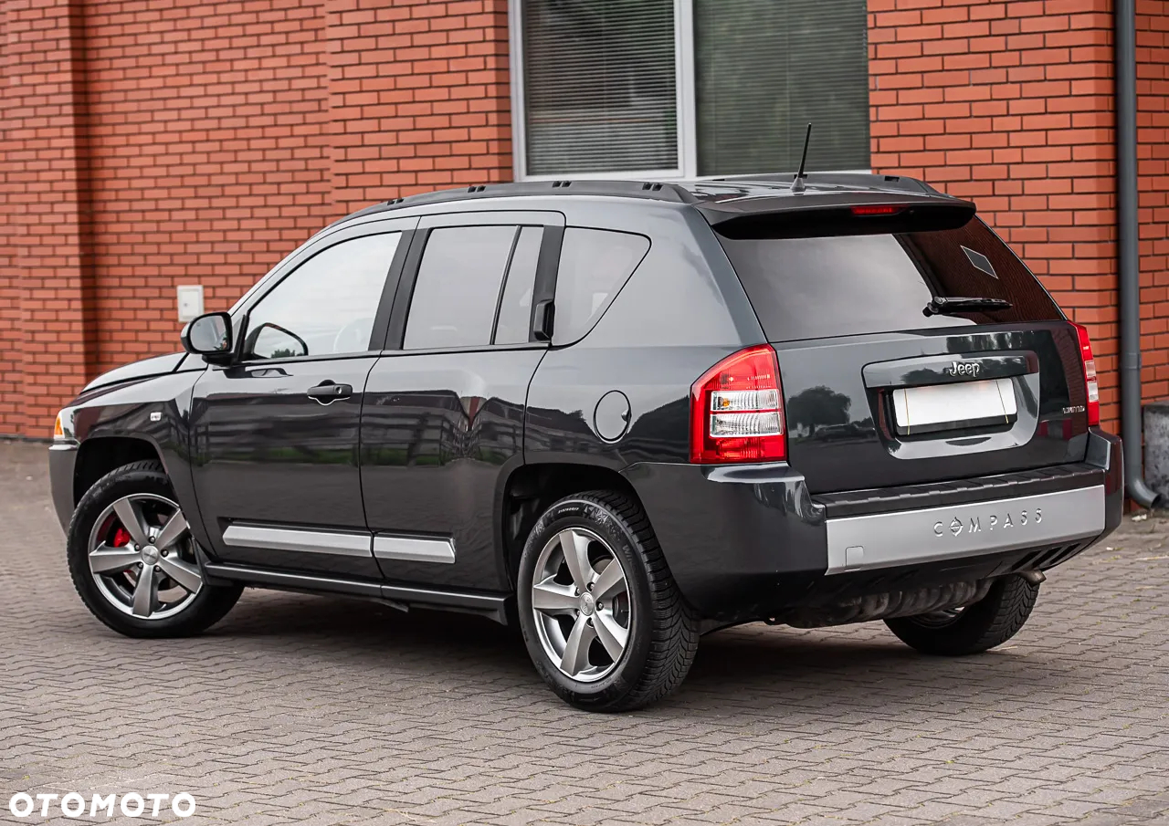 Jeep Compass 2.4I 4x4 Automatik Limited - 9