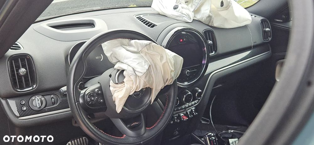 MINI John Cooper Works All4 Essential Trim - 5