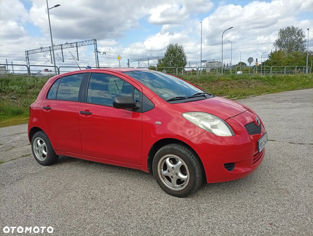 Toyota Yaris 1.0 Terra - 7