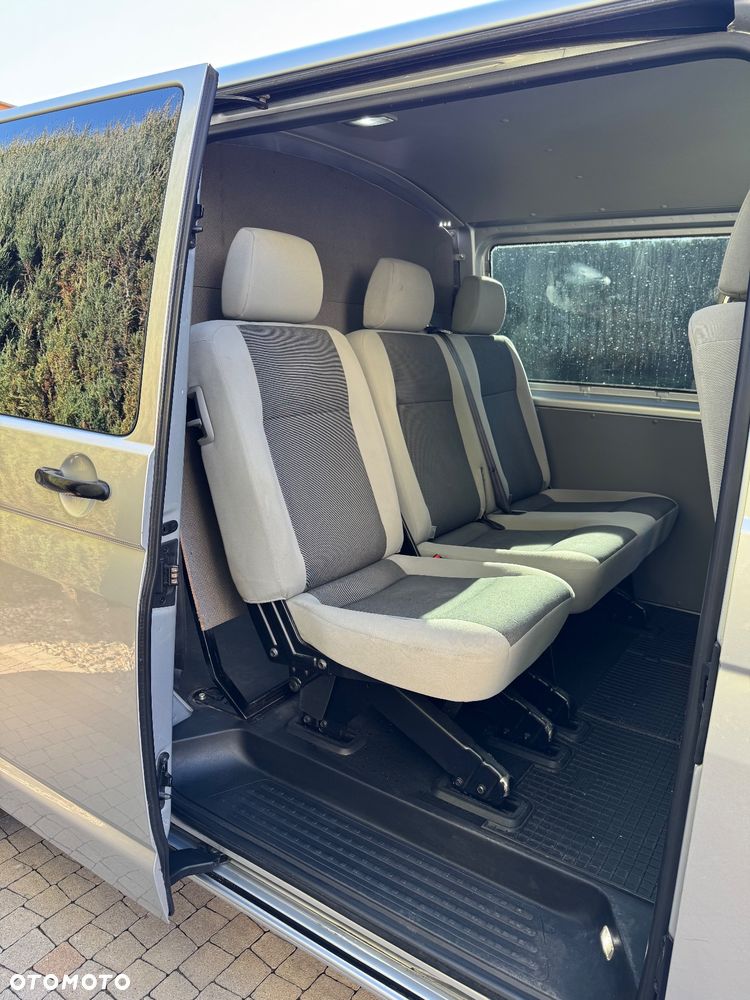 Volkswagen Transporter - 9