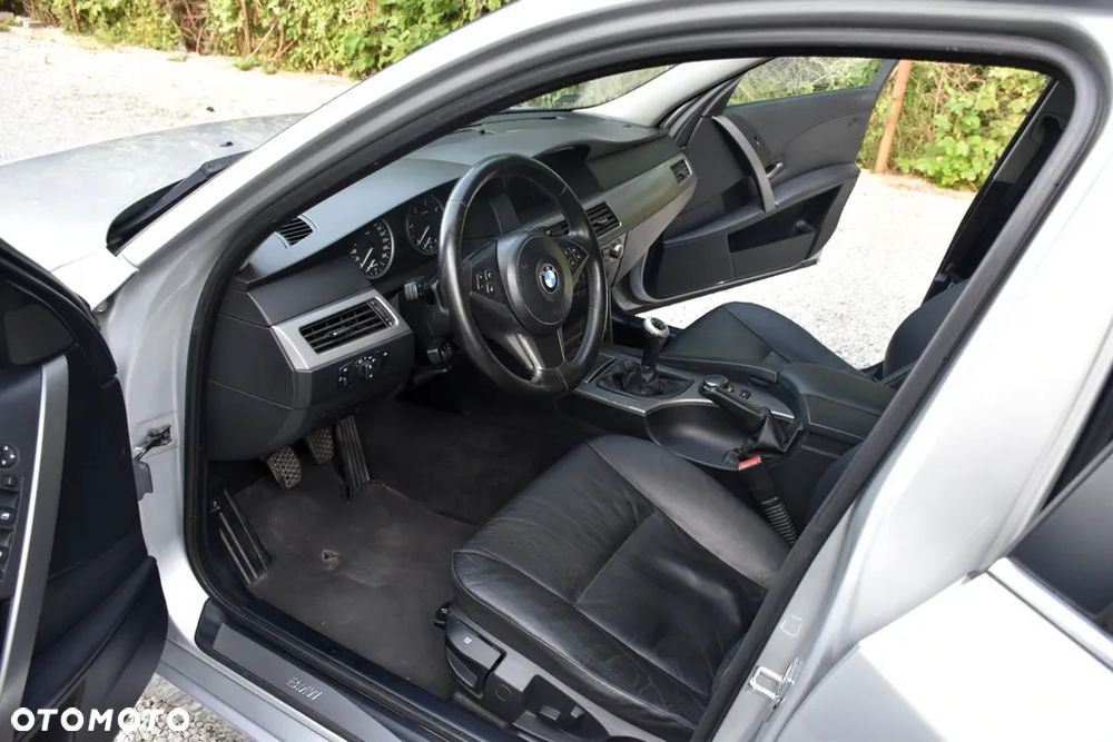 BMW Seria 5 - 24