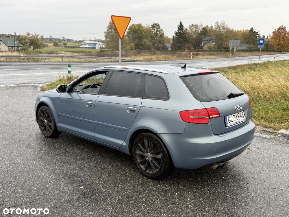 Audi A3 Sportback - 3