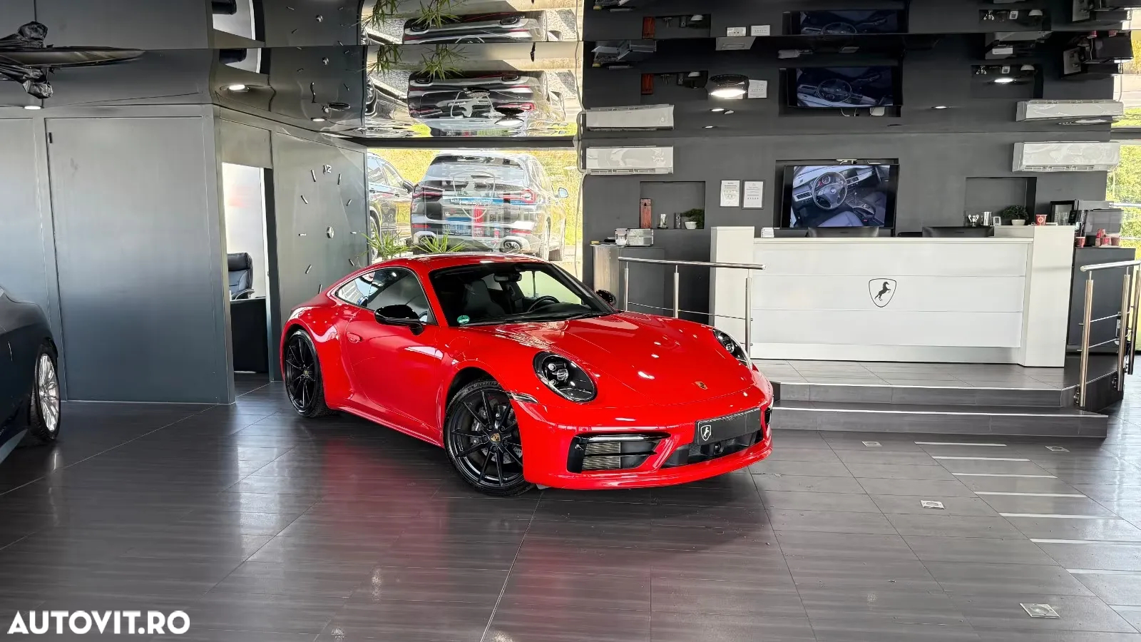 Porsche 911 Carrera 4 PDK - 14