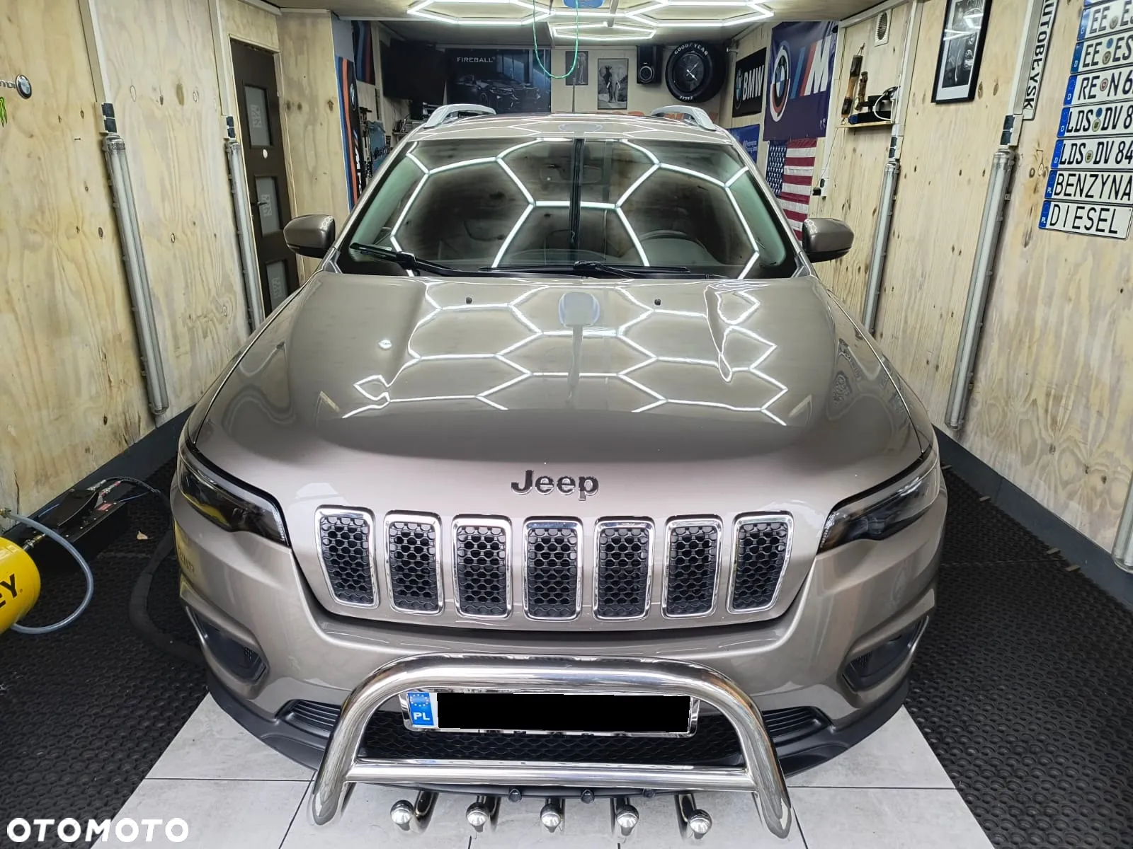 Jeep Cherokee - 6