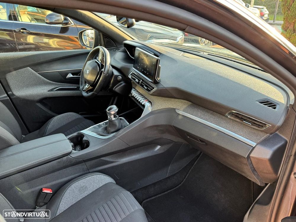 Peugeot 3008 1.2 PureTech Allure - 13