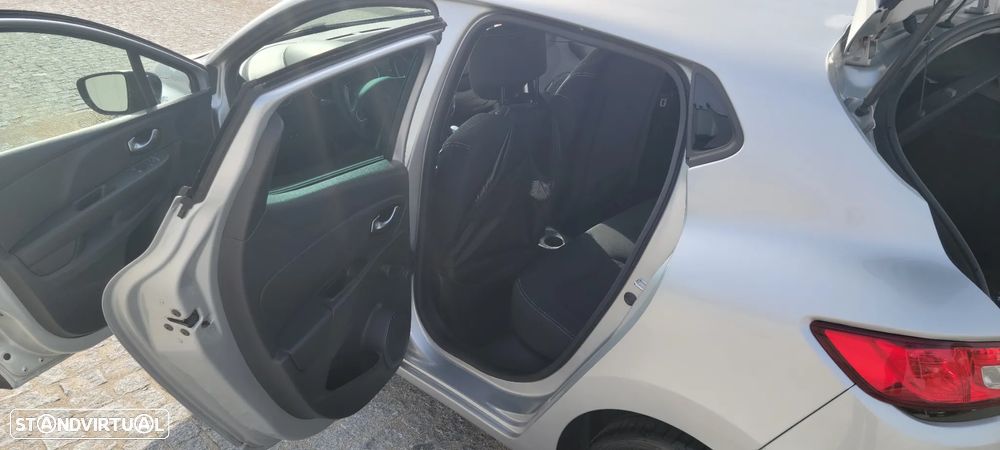 Renault Clio 1.5 dCi Limited EDition - 11