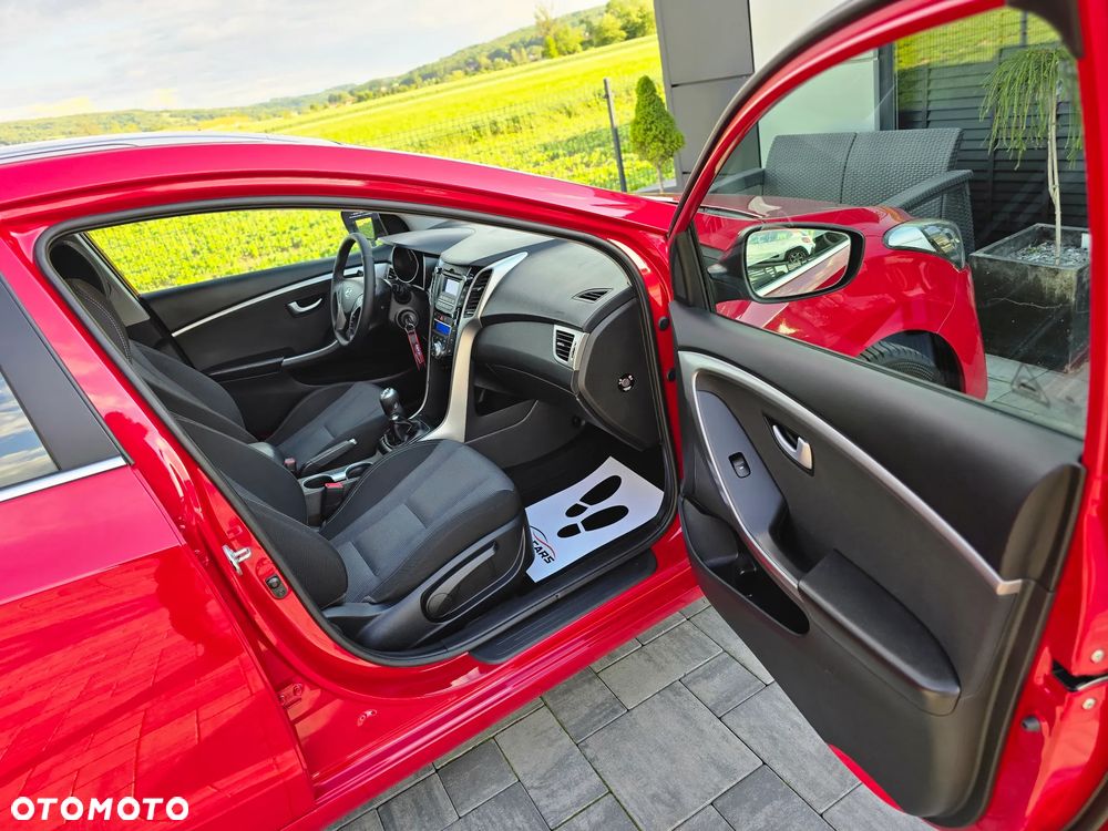 Hyundai i30 blue 1.6 GDI Passion - 20