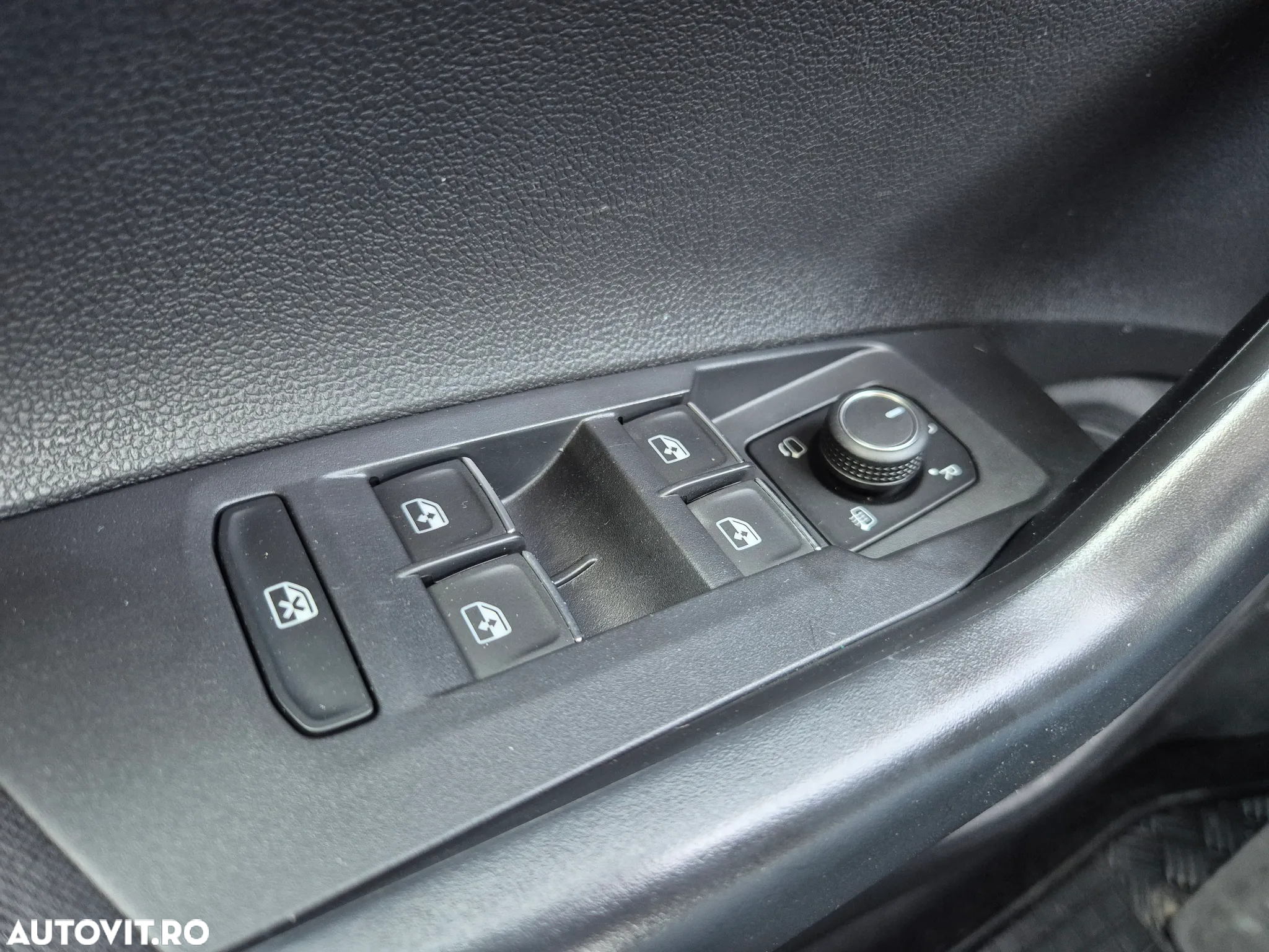 Volkswagen Polo 1.0 TSI Style - 33