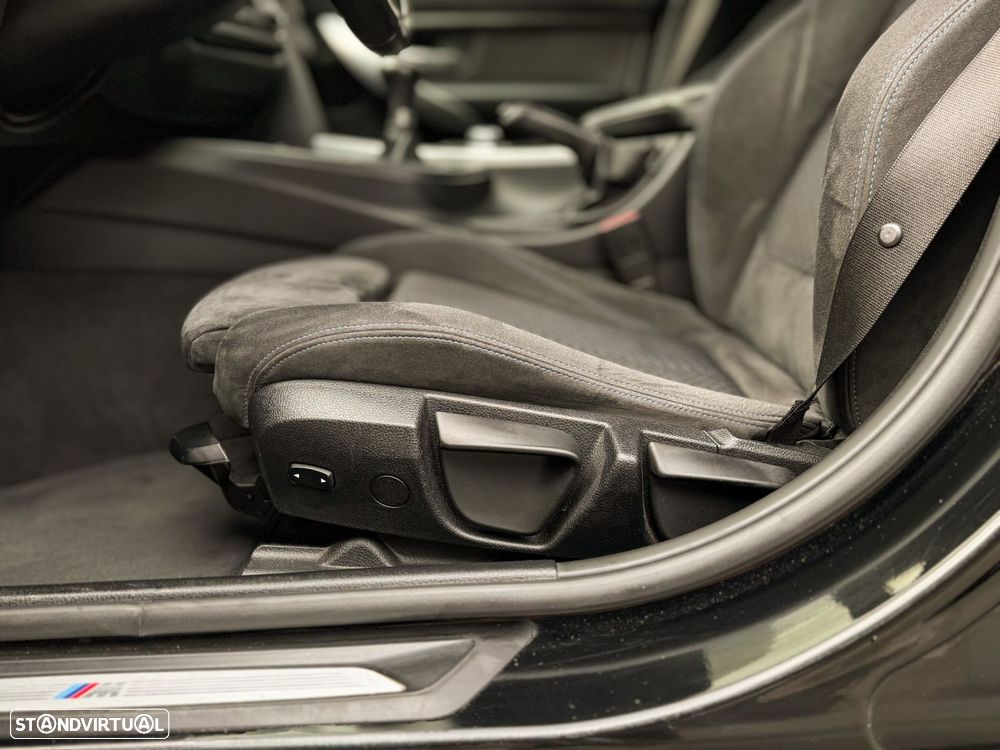 BMW 320 d Touring Pack M - 25
