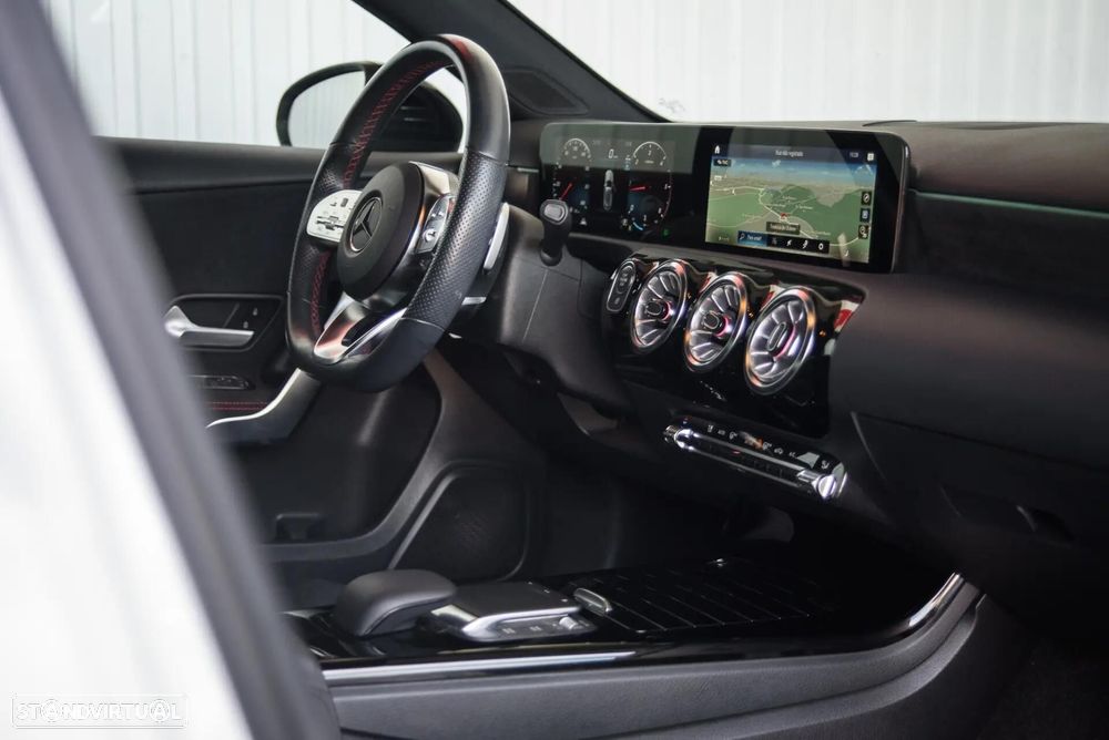 Mercedes-Benz A 180 d AMG Line - 54