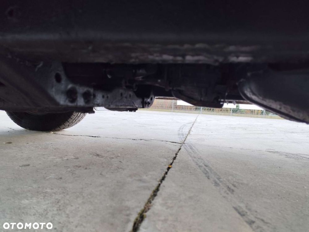 Toyota Land Cruiser - 38